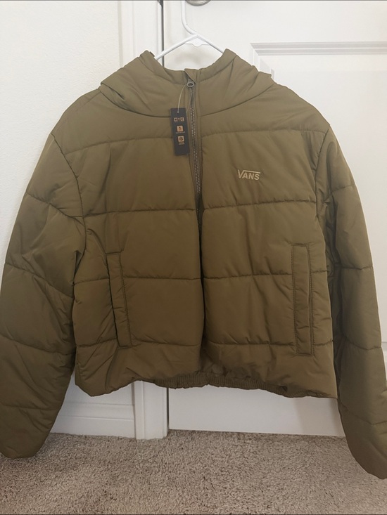 Vans Jackets & Blazers - Vans Faundry Cropped Olive Green Hooded Puffer Jacket